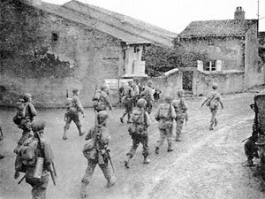 Section de la 90ème Division d'infanterie US au repos Photo WW2 